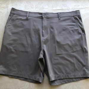 32 Degrees Men’s Size 42 Silver Grey Golf Shorts Activewear Stretch Performance